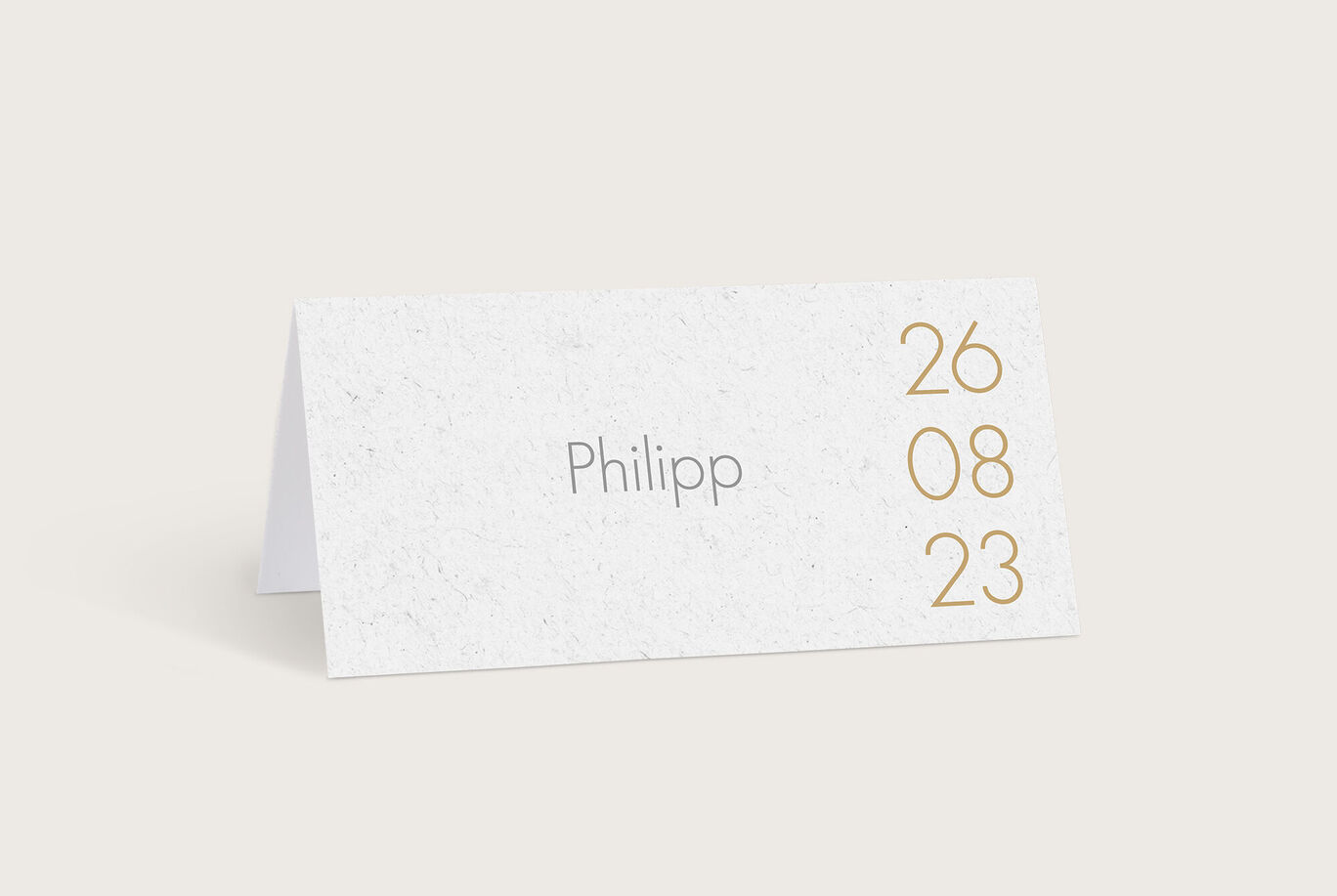 Platzkarte mit dem Namen 'Philipp' und Datum '26.08.23'