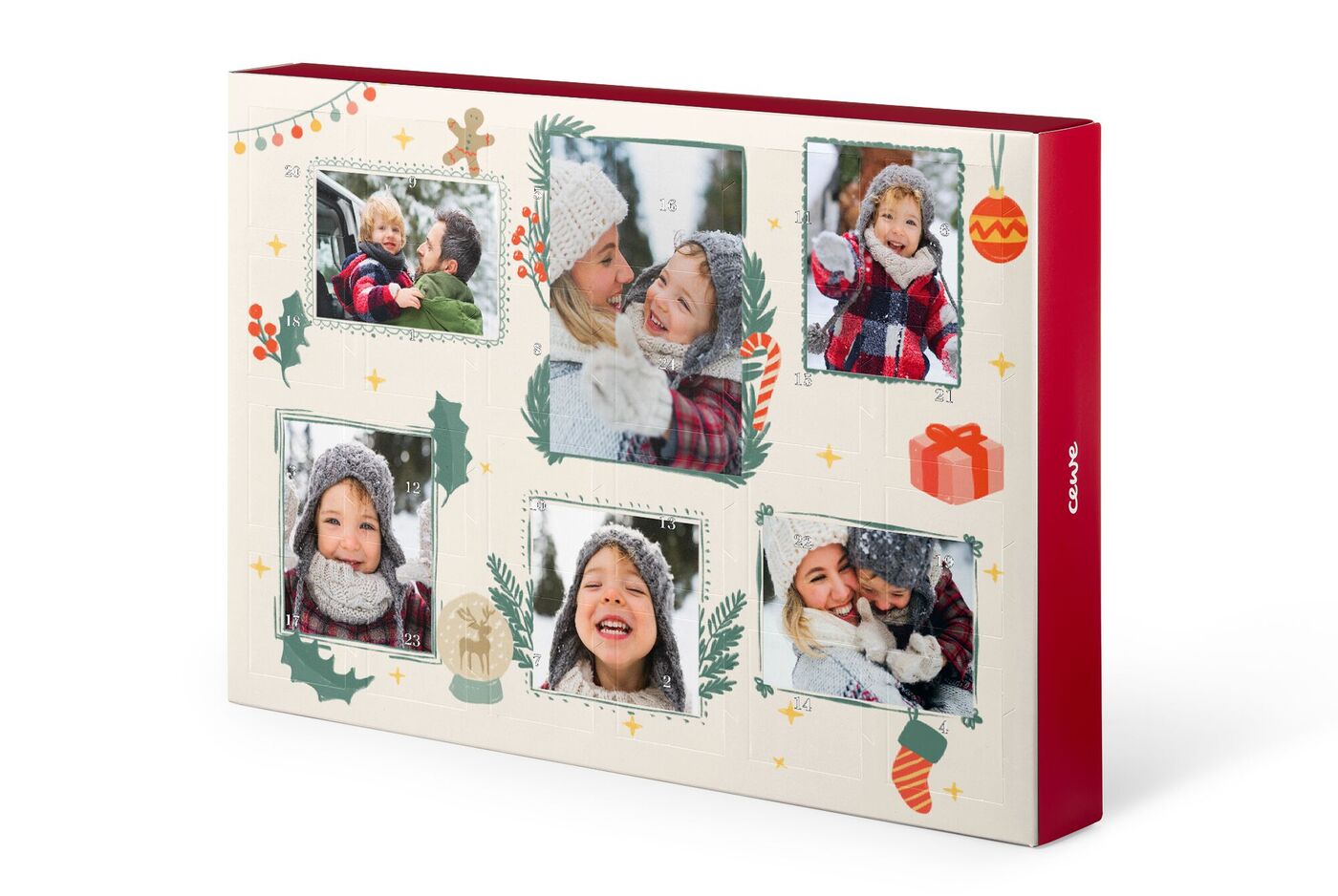 Fröhliche Weihnachtsfotos in einem CEWE Fotobuch mit festlichem Design