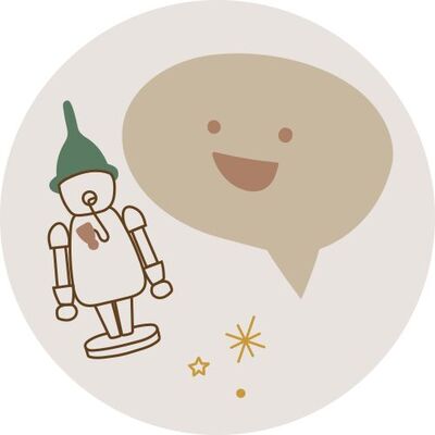 Ein fröhlicher Holzspielzeug-Roboter mit einem lächelnden Gesicht und einem gesprächsblasenförmigen Hintergrund