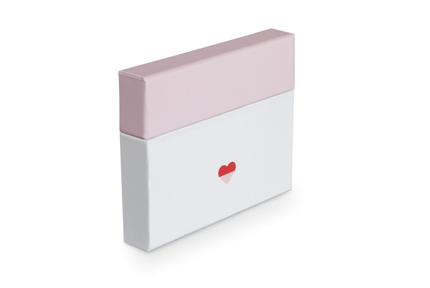 Wunderschön verpackte Geschenkbox mit rotem Herzmotiv
