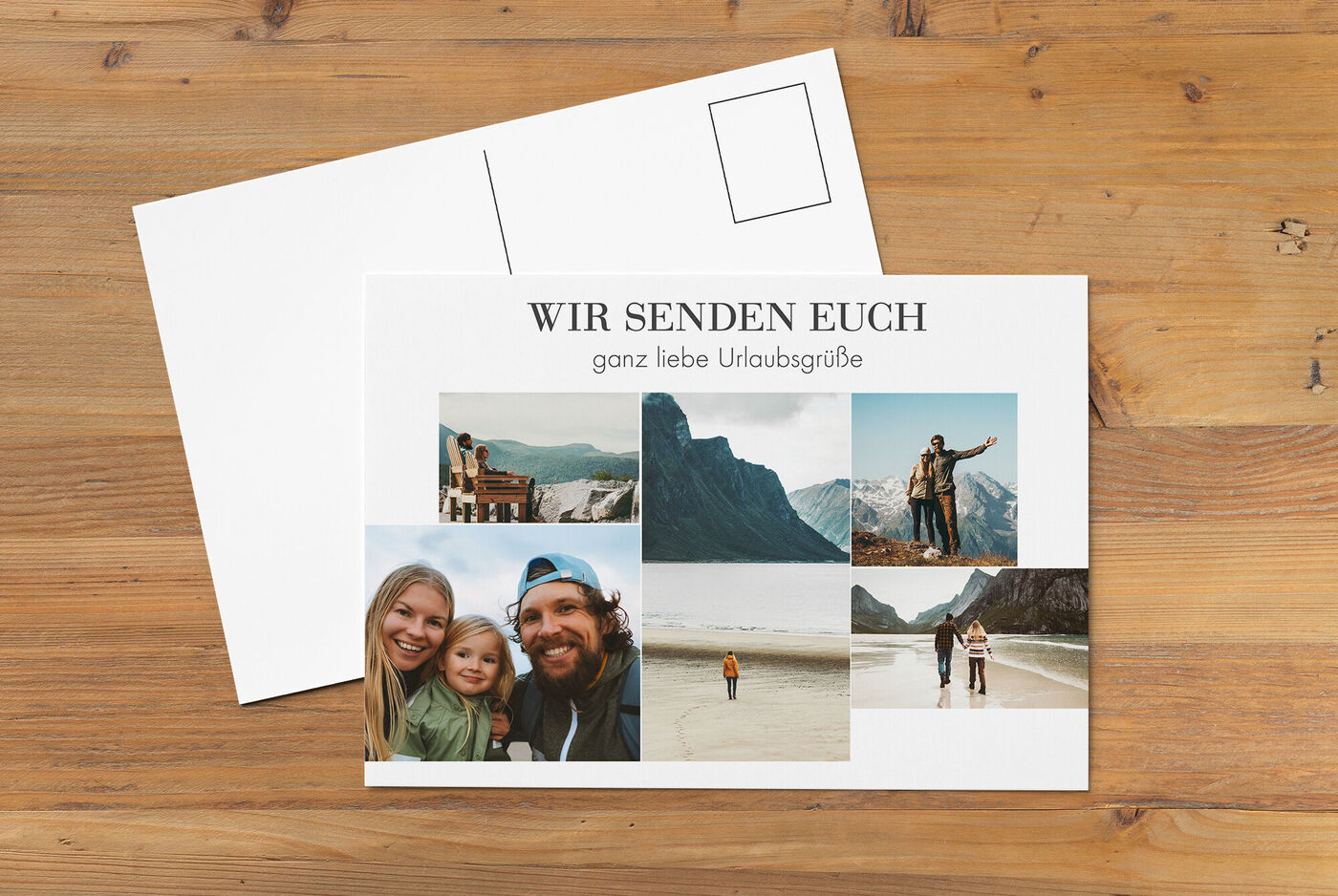 Eine Postkarte mit sechs Bildern von Urlaubsmomenten, die Grüße senden. Zu sehen sind schöne Landschaften, Menschen am Strand und in den Bergen.